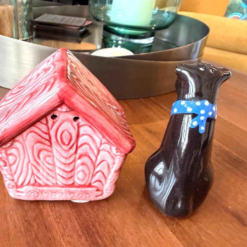 Ceramic Dog and House Salt & Pepper Set - Picture 6 of 10